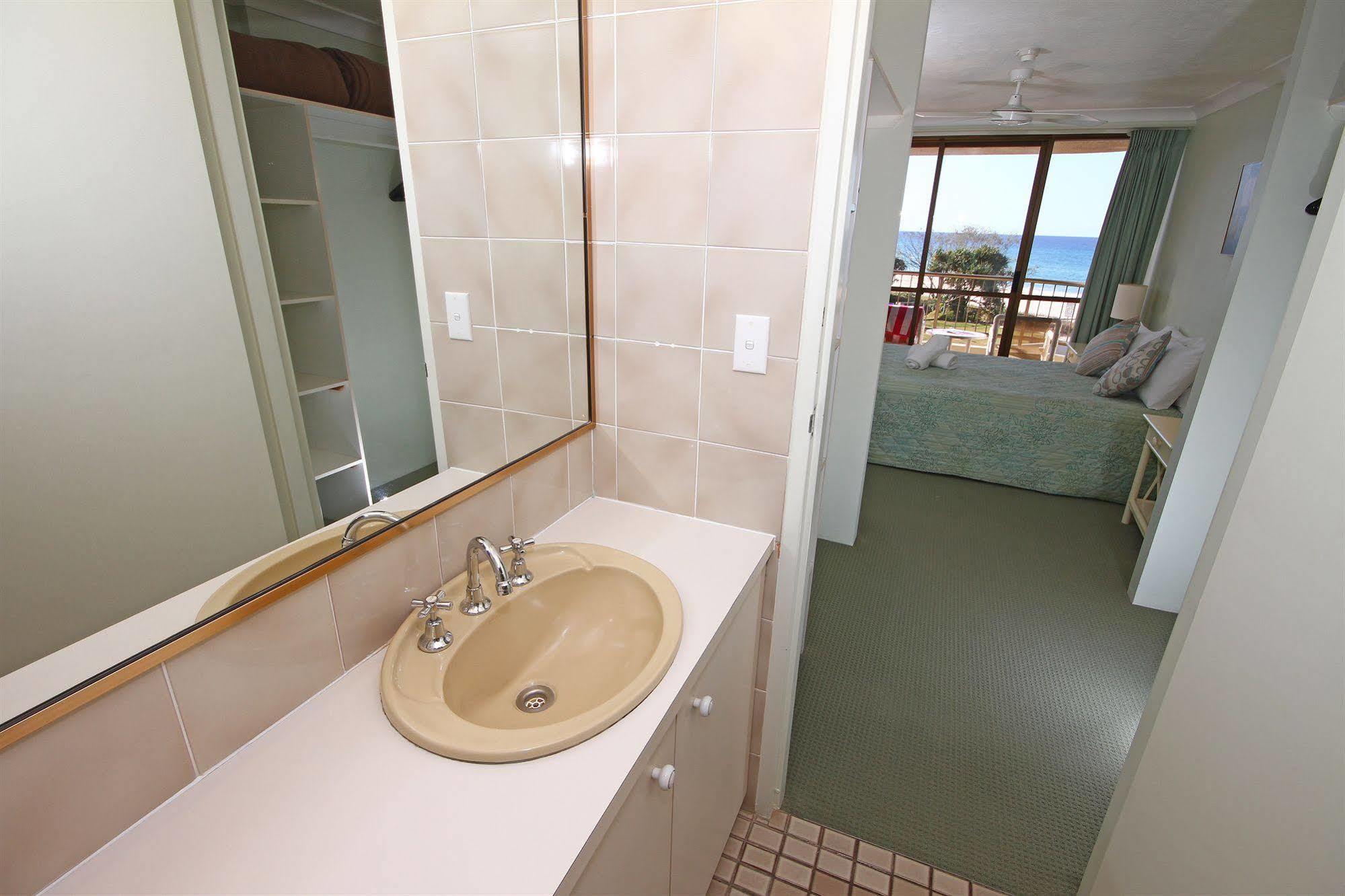 San Simeon Beachfront Apartments Tugun Χρυσή Ακτή Εξωτερικό φωτογραφία