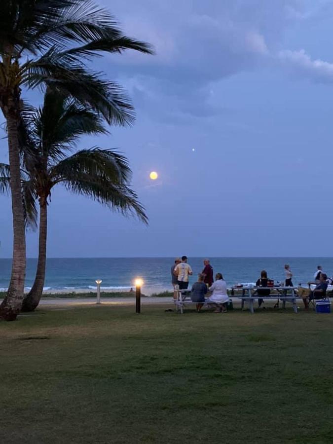 San Simeon Beachfront Apartments Tugun Χρυσή Ακτή Εξωτερικό φωτογραφία
